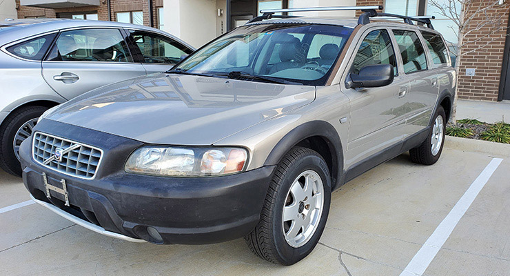 buy used volvo xc70