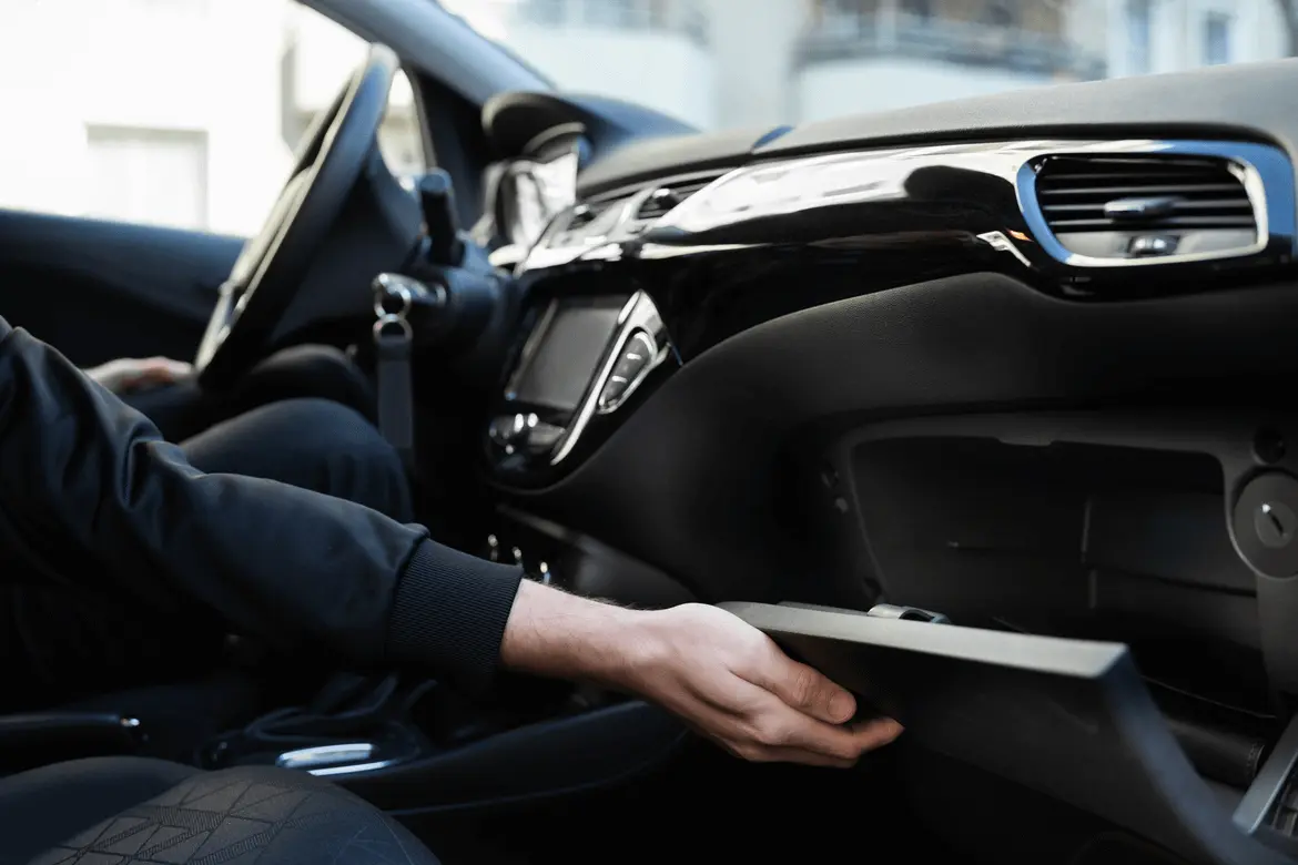 What Should You Have in Your Car Glove Compartment?