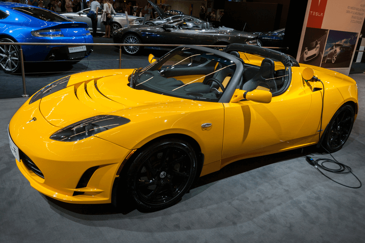 Раскрыты новые подробности о суперкаре Tesla Roadster
