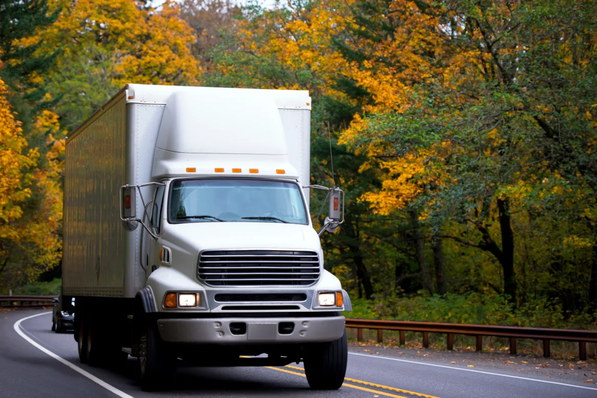 Top 3 Box Trucks to Look For at Online Salvage Auto Auctions