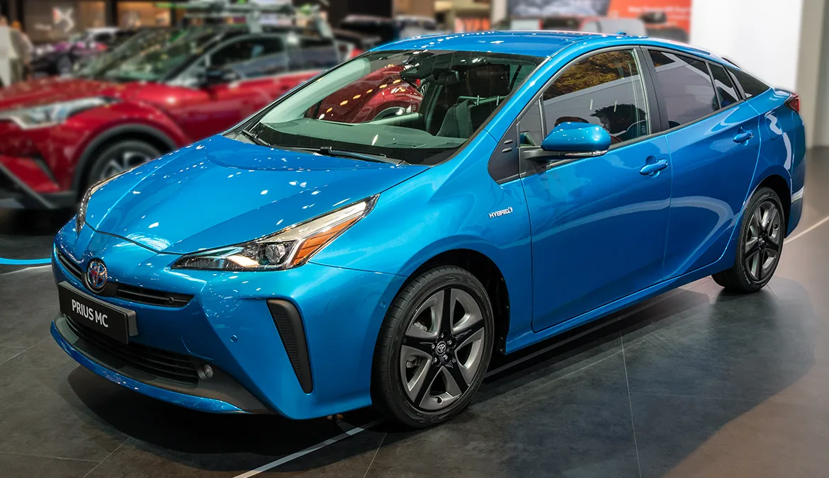 Top Mid-Range Hybrid Cars of 2019