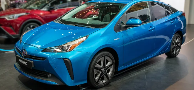 Top Mid-Range Hybrid Cars of 2019