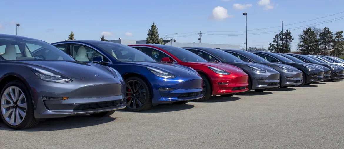 5 Reasons to Buy a Pre-Owned Electric Car
