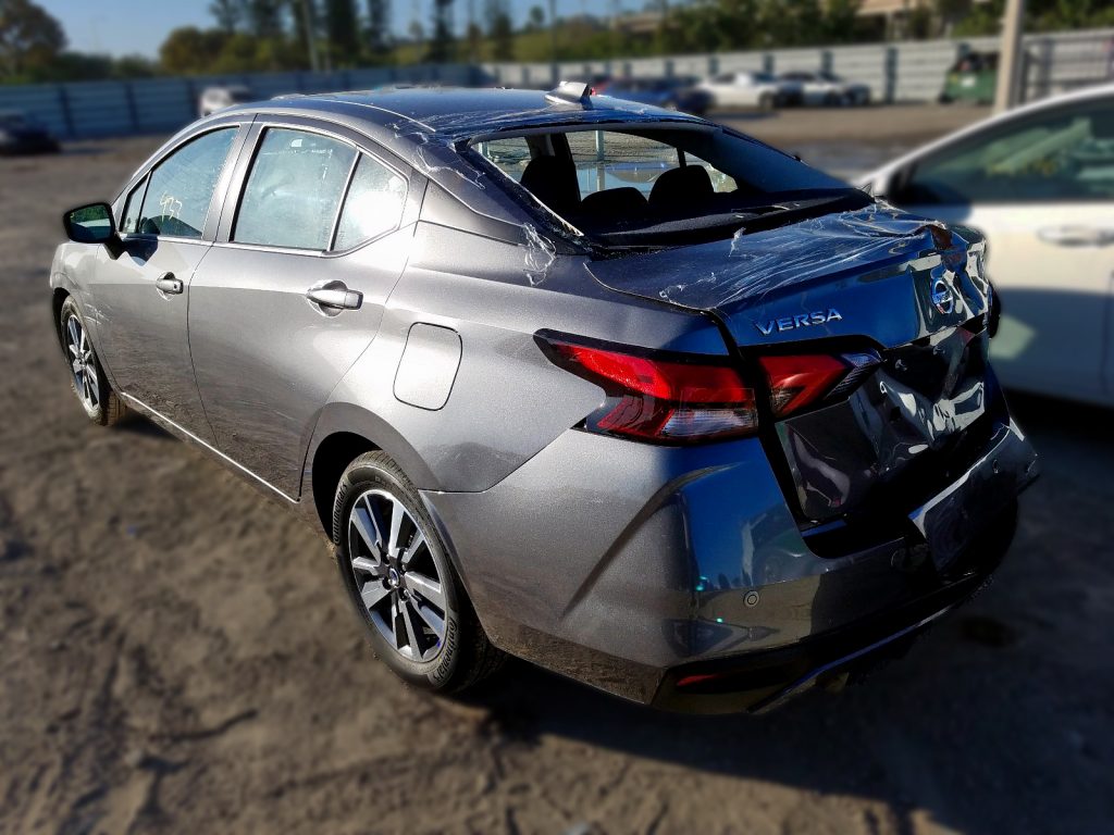 Nissan Versa for parts