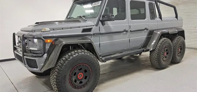 A 2017 Mercedes-AMG G 63 6x6 Heads to Copart Phoenix