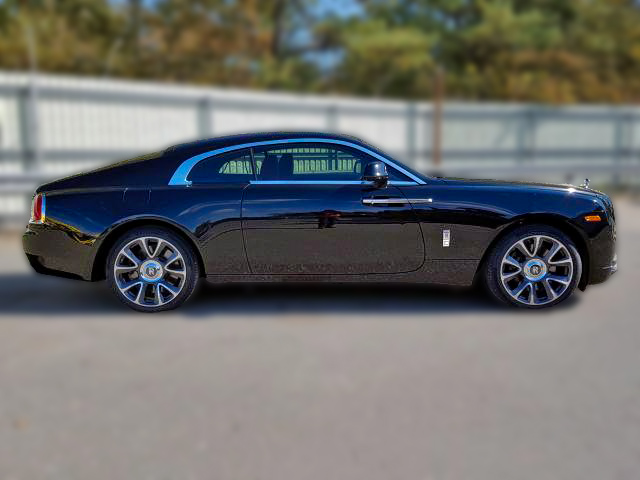 Salvage luxury cars Rolls Royce Wraith