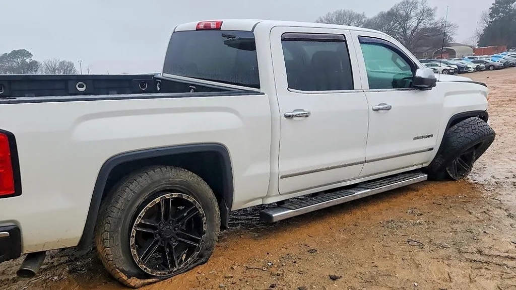 2015 GMC Sierra 1500: Before the Rebuild